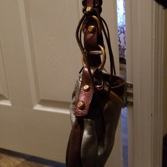 Handbag - Picture 2 of 4